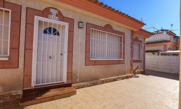 Reventa - 4. House - Detached Villa - Playa Flamenca - Orihuela Costa