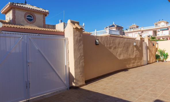 Reventa - 4. House - Detached Villa - Playa Flamenca - Orihuela Costa