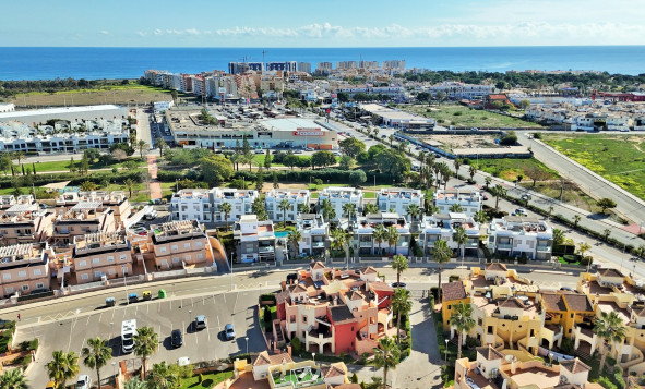 Herverkoop - 1. Apartment / flat - Punta Prima - Orihuela Costa