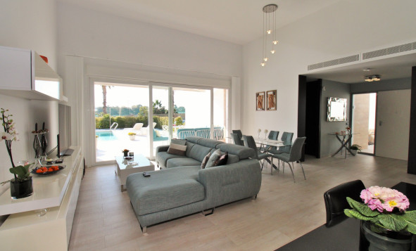 Reventa - 4. House - Detached Villa - Algorfa - La Finca Golf