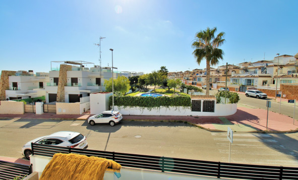 Resale - 4. House - Detached Villa - Villamartin - Orihuela Costa