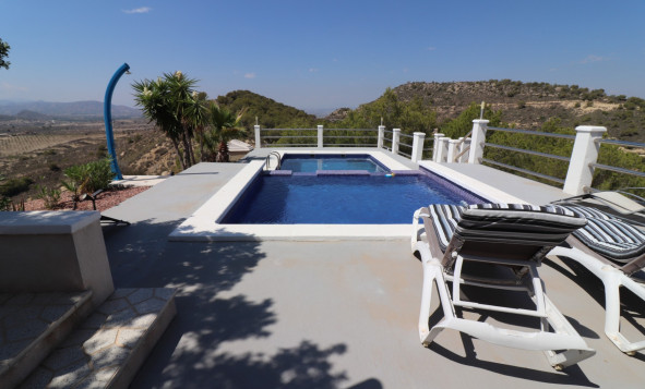 Resale - Villa - Torremendo - Orihuela