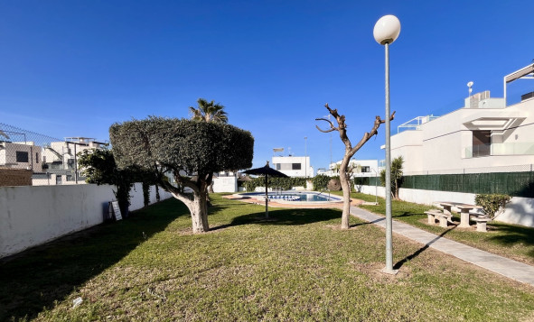 Resale - 2. Town house - Villamartin - Orihuela Costa