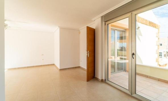 Reventa - 4. House - Detached Villa - Torrevieja - Aguas nuevas 2