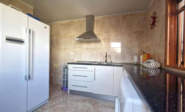 Resale - 2. Town house - Torrevieja - Orihuela Costa