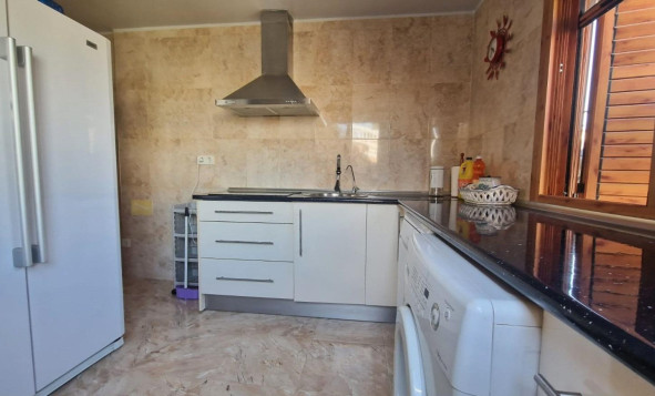 Resale - 2. Town house - Torrevieja - Orihuela Costa