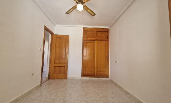 Resale - 2. Town house - Torrevieja - Orihuela Costa