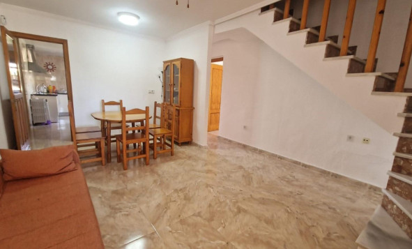 Resale - 2. Town house - Torrevieja - Orihuela Costa