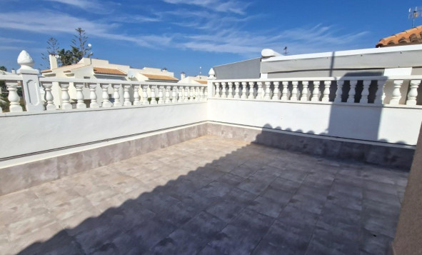 Resale - 2. Town house - Torrevieja - Orihuela Costa