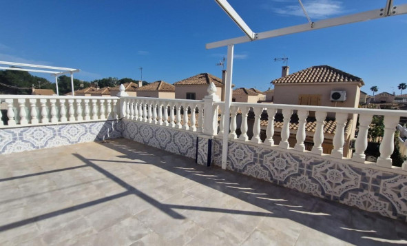 Resale - 2. Town house - Torrevieja - Orihuela Costa