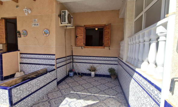 Resale - 2. Town house - Torrevieja - Orihuela Costa