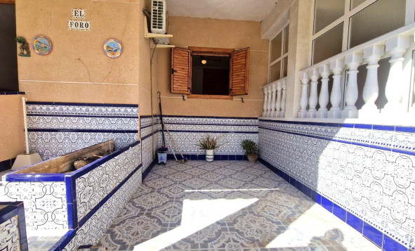 Resale - 2. Town house - Torrevieja - Orihuela Costa