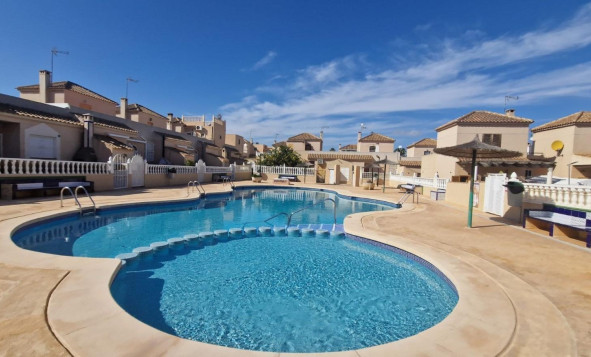 Resale - 2. Town house - Torrevieja - Orihuela Costa