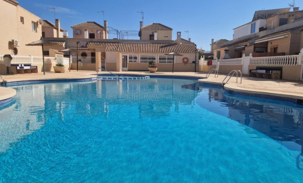 Resale - 2. Town house - Torrevieja - Orihuela Costa