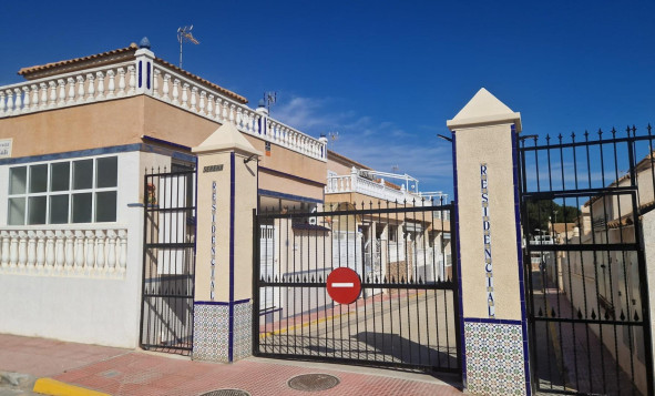 Resale - 2. Town house - Torrevieja - Orihuela Costa