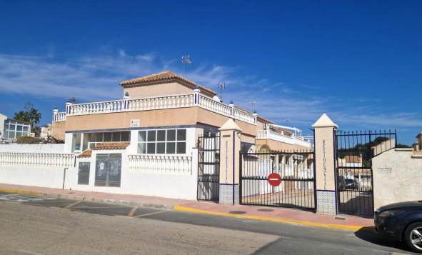 Resale - 2. Town house - Torrevieja - Orihuela Costa