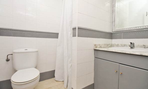 Resale - 2. Town house - Villamartin - Orihuela Costa