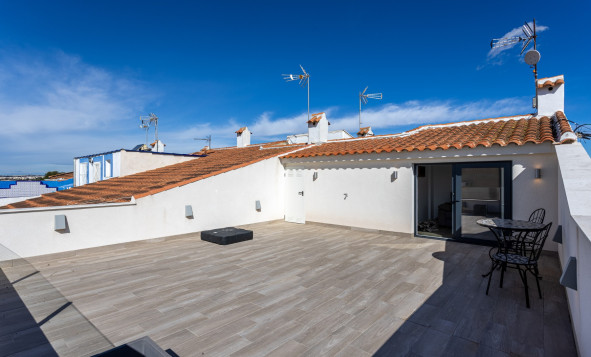 Resale - 2. Town house - Torrevieja - Urbanización San Luis