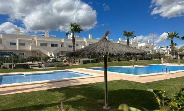 Resale - 1. Apartment / flat - Orihuela - Vistabella Golf