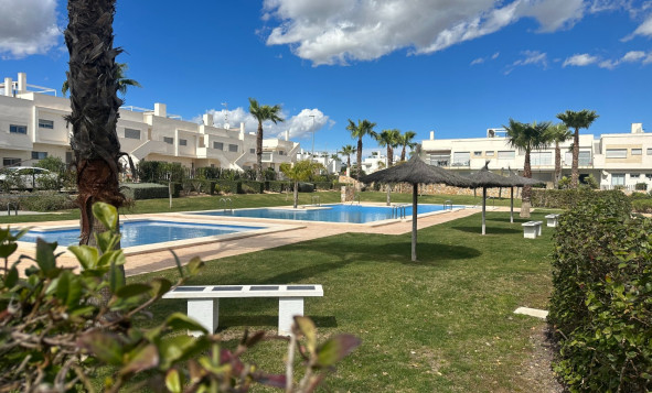 Resale - 1. Apartment / flat - Orihuela - Vistabella Golf