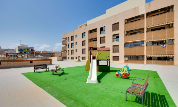 Reventa - 1. Apartment / flat - Torrevieja - Centro