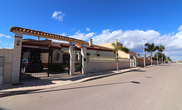 Herverkoop - 4. House - Detached Villa - Formentera del Segura - Rojales