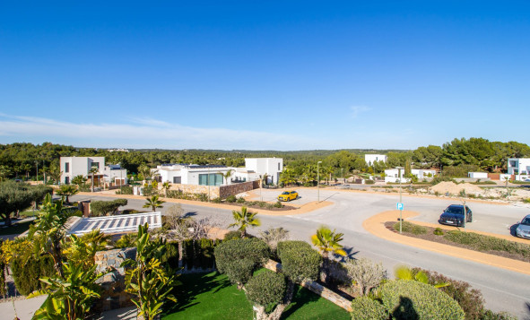 Reventa - Villa - Las Colinas Golf and Country Club - Las Colinas Golf