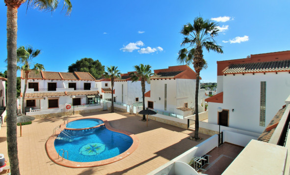 Resale - 4. House - Detached Villa - Villamartin - Orihuela Costa