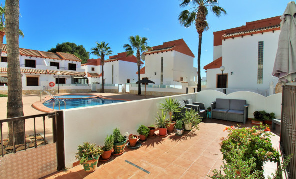 Resale - 4. House - Detached Villa - Villamartin - Orihuela Costa