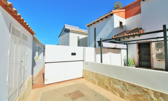 Resale - 4. House - Detached Villa - Villamartin - Orihuela Costa