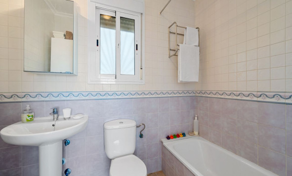 Resale - 4. House - Detached Villa - Rojales