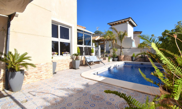 Reventa - Villa - Orihuela Costa