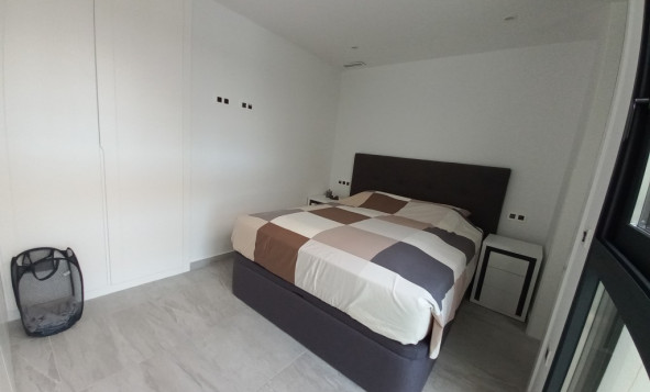 Herverkoop - 3. Halfvrijstaand huis - San Miguel de Salinas - Costa Blanca Zuid