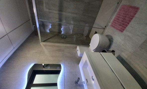 Herverkoop - 3. Halfvrijstaand huis - San Miguel de Salinas - Costa Blanca Zuid