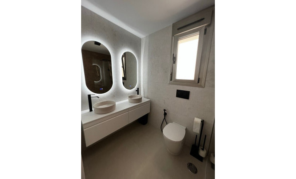 Herverkoop - 3. Halfvrijstaand huis - San Miguel de Salinas - Costa Blanca Zuid