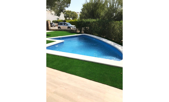 Resale - Villa - Orihuela - Las Colinas Golf