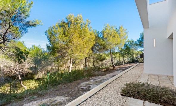 Herverkoop - 3. Halfvrijstaand huis - Las Colinas Golf and Country Club - Costa Blanca Zuid