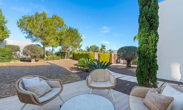 Herverkoop - 3. Halfvrijstaand huis - Las Colinas Golf and Country Club - Costa Blanca Zuid