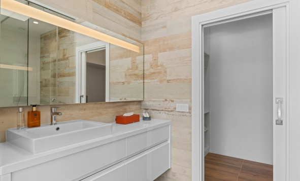 Herverkoop - 3. Halfvrijstaand huis - Las Colinas Golf and Country Club - Costa Blanca Zuid