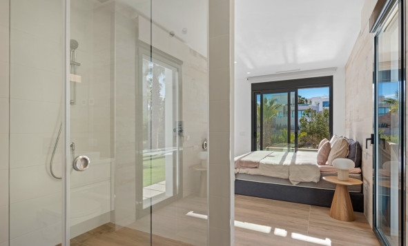 Herverkoop - 3. Halfvrijstaand huis - Las Colinas Golf and Country Club - Costa Blanca Zuid