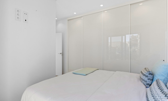 Herverkoop - 3. Halfvrijstaand huis - Las Colinas Golf and Country Club - Costa Blanca Zuid