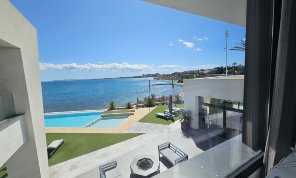 Herverkoop - 3. Halfvrijstaand huis - Cabo Roig - Costa Blanca Zuid