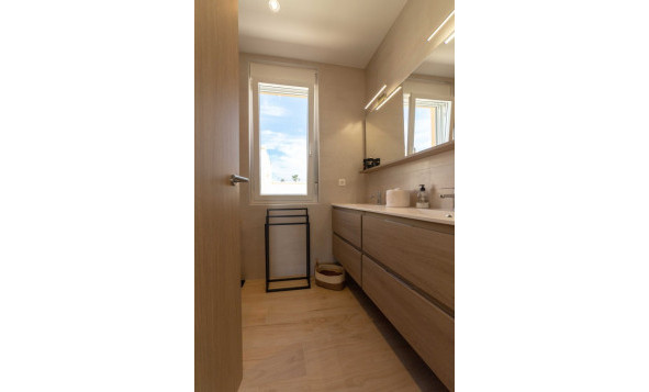 Herverkoop - 3. Halfvrijstaand huis - Torrevieja - Costa Blanca Zuid