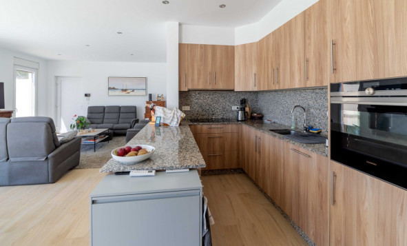 Herverkoop - 3. Halfvrijstaand huis - Torrevieja - Costa Blanca Zuid