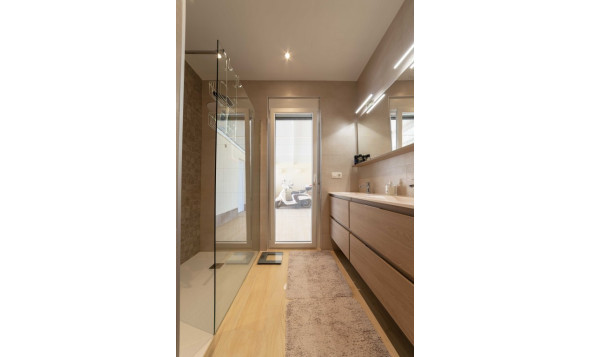 Herverkoop - 3. Halfvrijstaand huis - Torrevieja - Costa Blanca Zuid