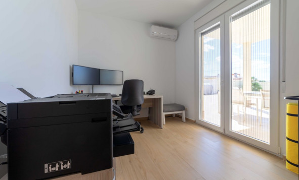 Herverkoop - 3. Halfvrijstaand huis - Torrevieja - Costa Blanca Zuid