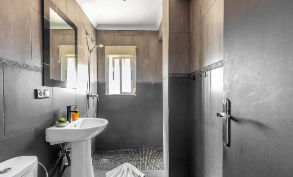 Herverkoop - 1. Appartement / flat - Daya Nueva - Costa Blanca Zuid