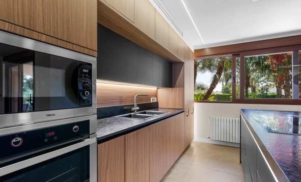 Herverkoop - 3. Halfvrijstaand huis - Elche - Costa Blanca Zuid