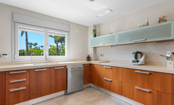 Herverkoop - 3. Halfvrijstaand huis - Elche - Costa Blanca Zuid