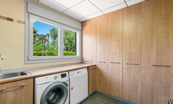 Herverkoop - 3. Halfvrijstaand huis - Elche - Costa Blanca Zuid